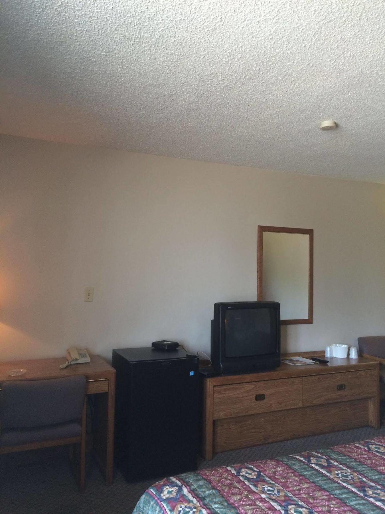 Canadian Motor Hotel Су-Сент-Мари Экстерьер фото